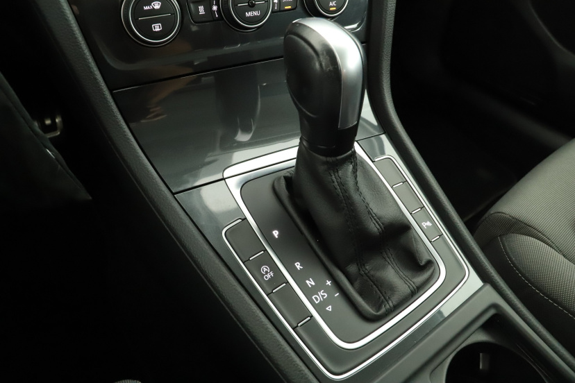 Volkswagen Golf, 2020