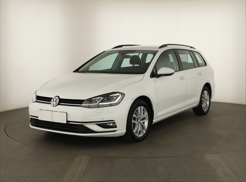 Volkswagen Golf, 2020