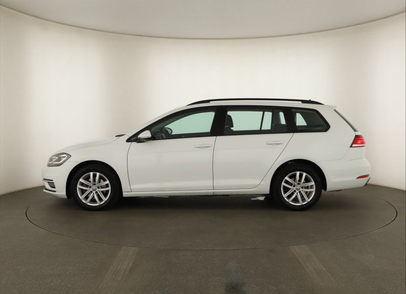 Volkswagen Golf, 2020