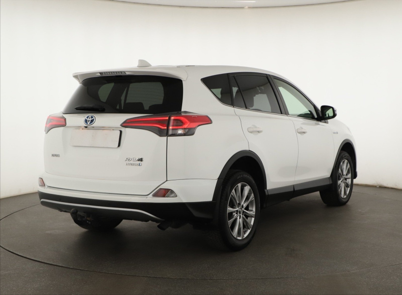 Toyota RAV 4, 2017