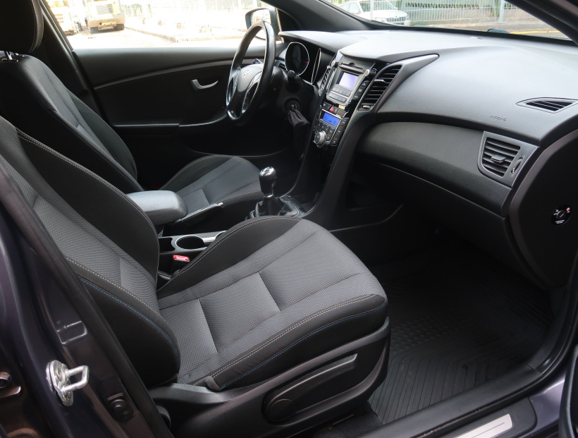 Hyundai i30, 2016