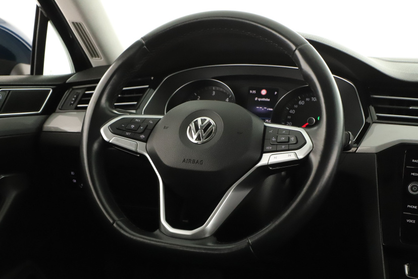Volkswagen Passat, 2019