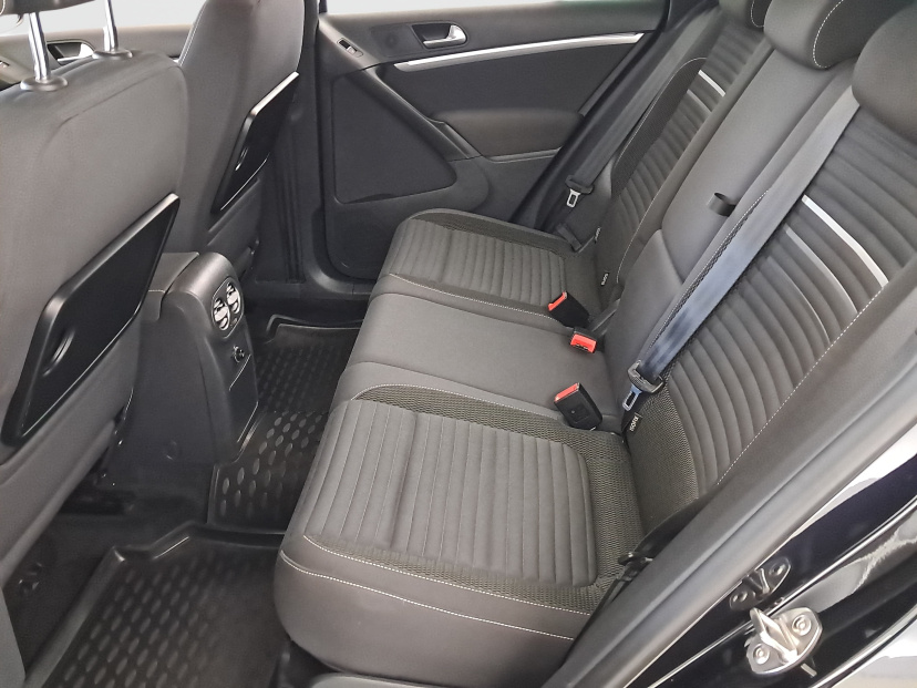 Volkswagen Tiguan, 2015