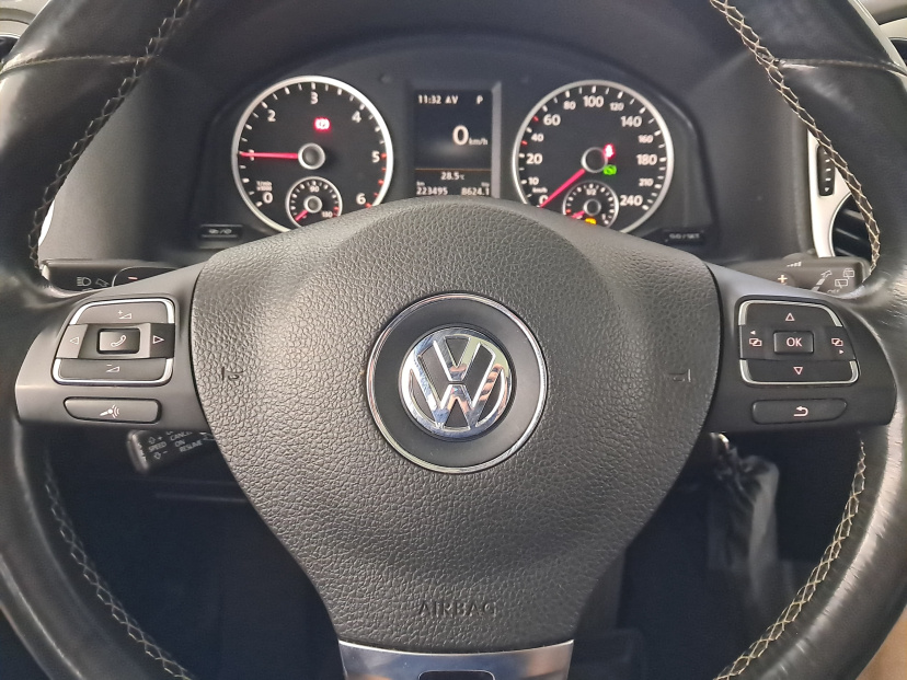 Volkswagen Tiguan, 2015