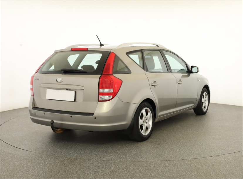 Kia Ceed, 2011