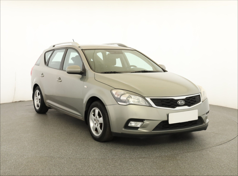 Kia Ceed, 2011