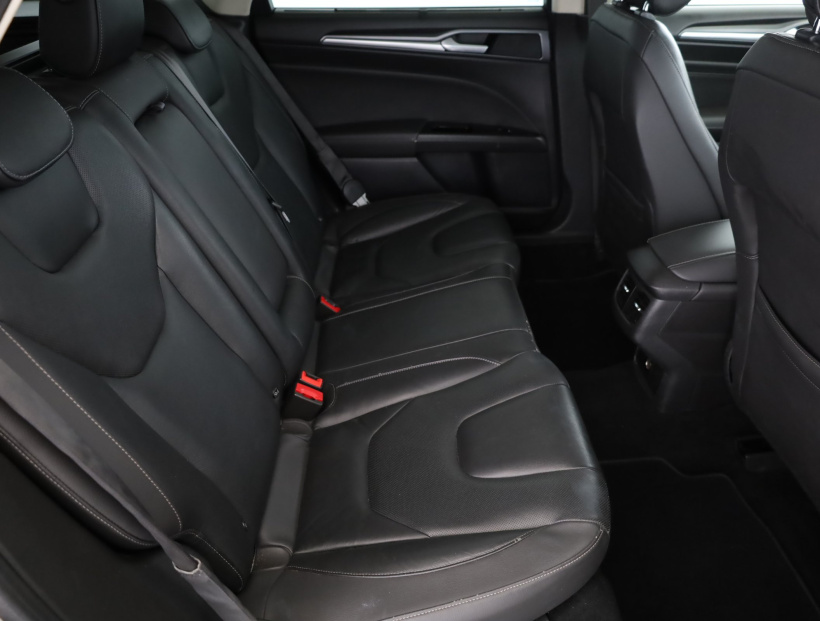 Ford Mondeo, 2015