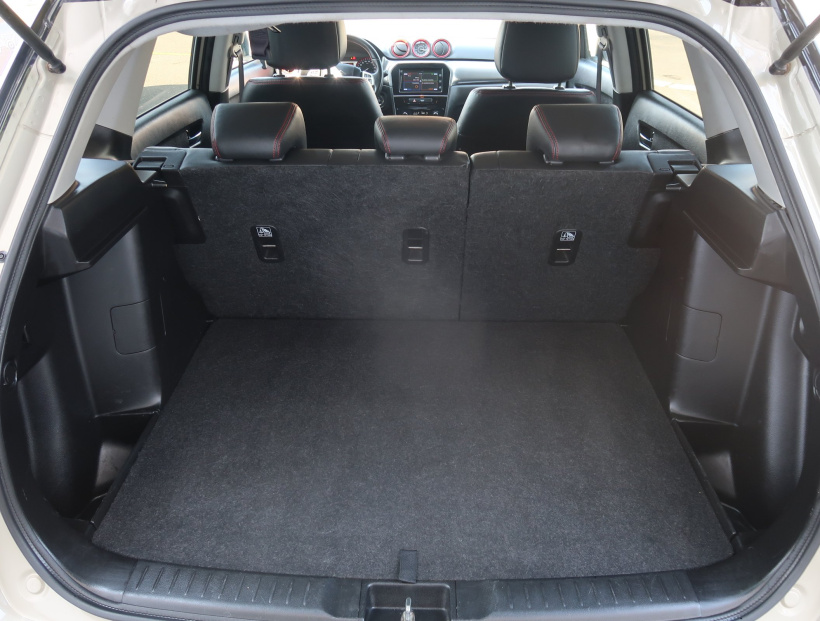 Suzuki Vitara, 2016