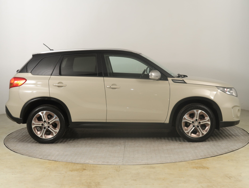 Suzuki Vitara, 2016