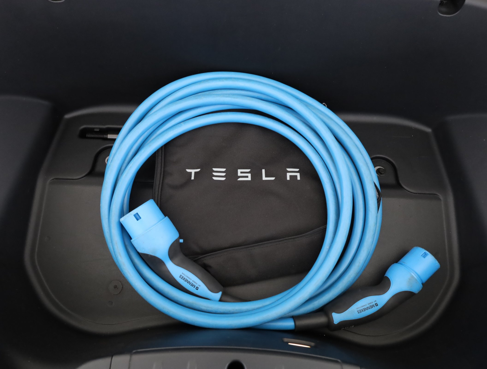 Tesla Model 3 Standard Range Plus – fotografie 23