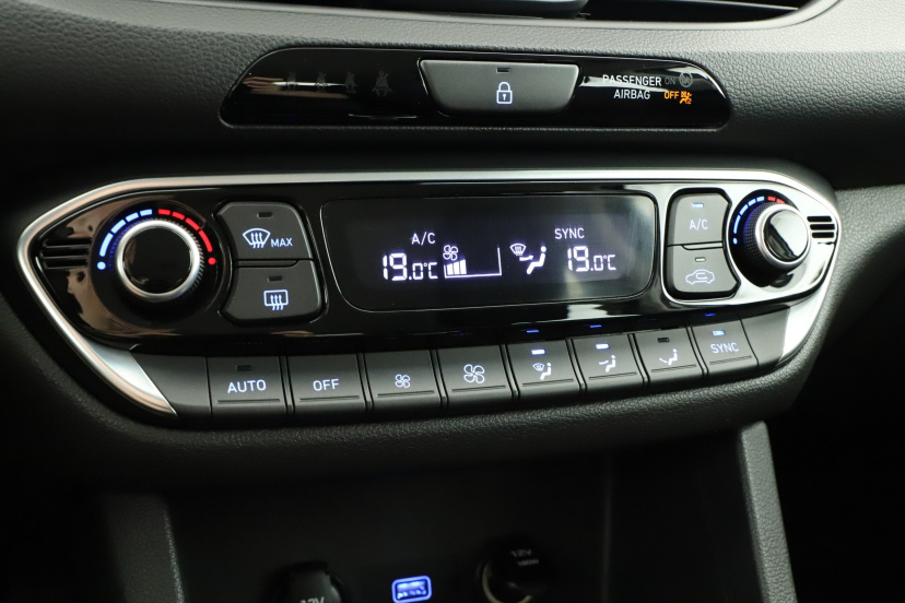Hyundai i30, 2021