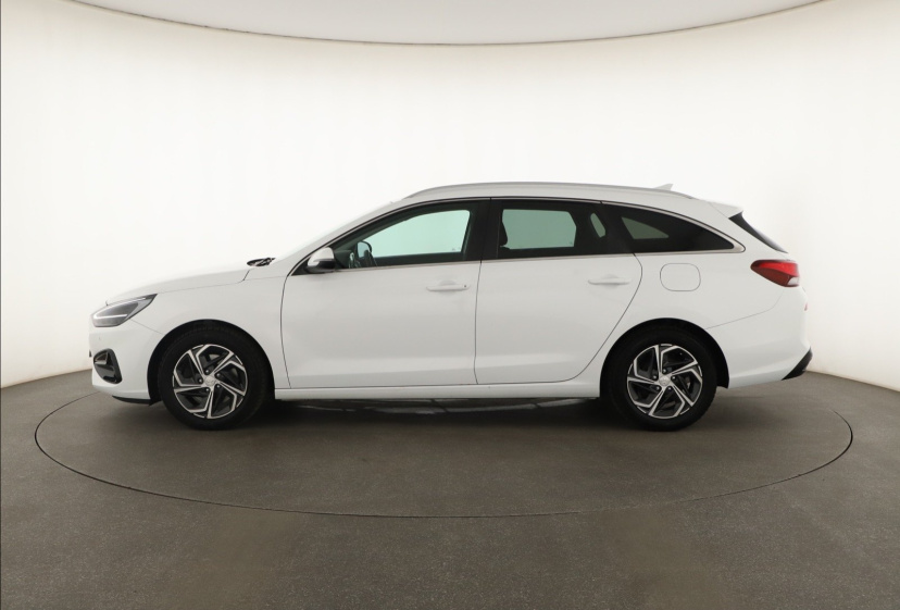 Hyundai i30, 2021