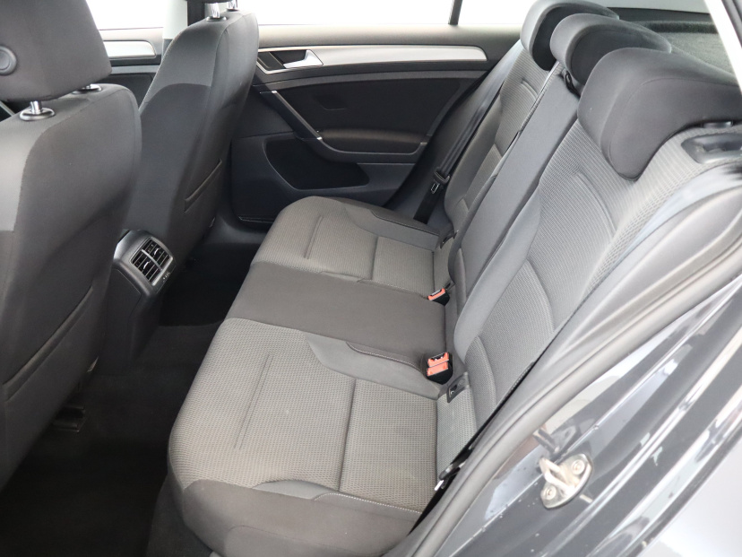 Volkswagen Golf, 2016