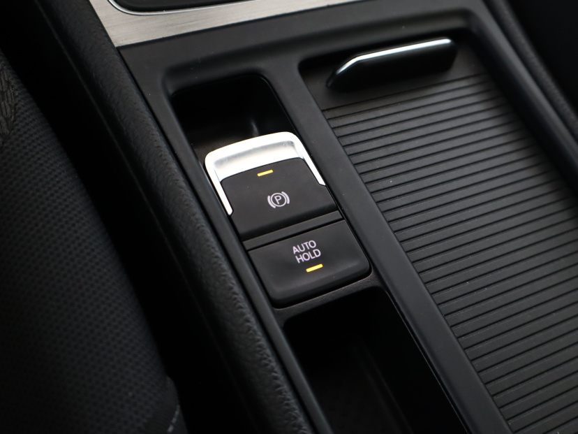 Volkswagen Golf, 2016