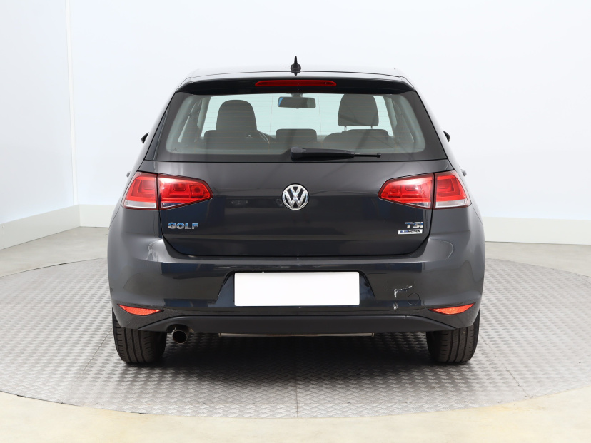 Volkswagen Golf, 2016
