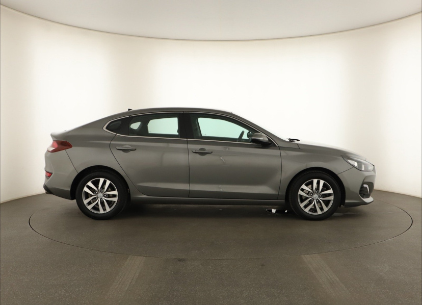Hyundai i30 Fastback, 2019