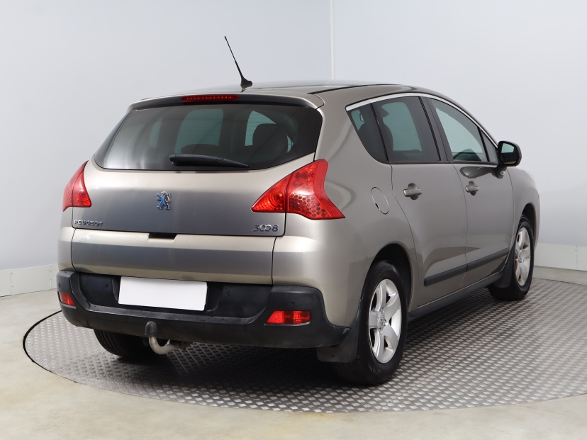 Peugeot 3008, 2010