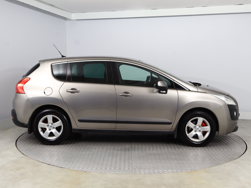 Peugeot 3008, 2010