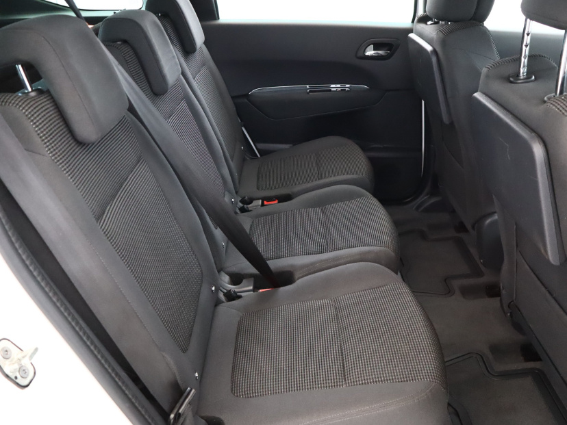 Peugeot 5008, 2016