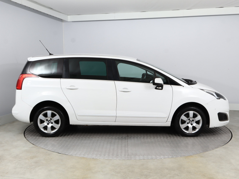 Peugeot 5008, 2016