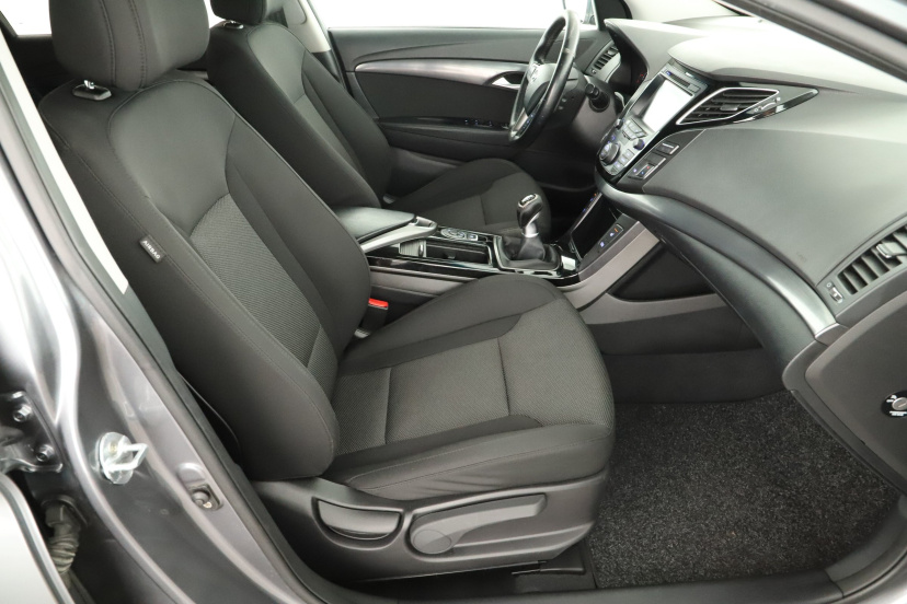 Hyundai i40, 2016