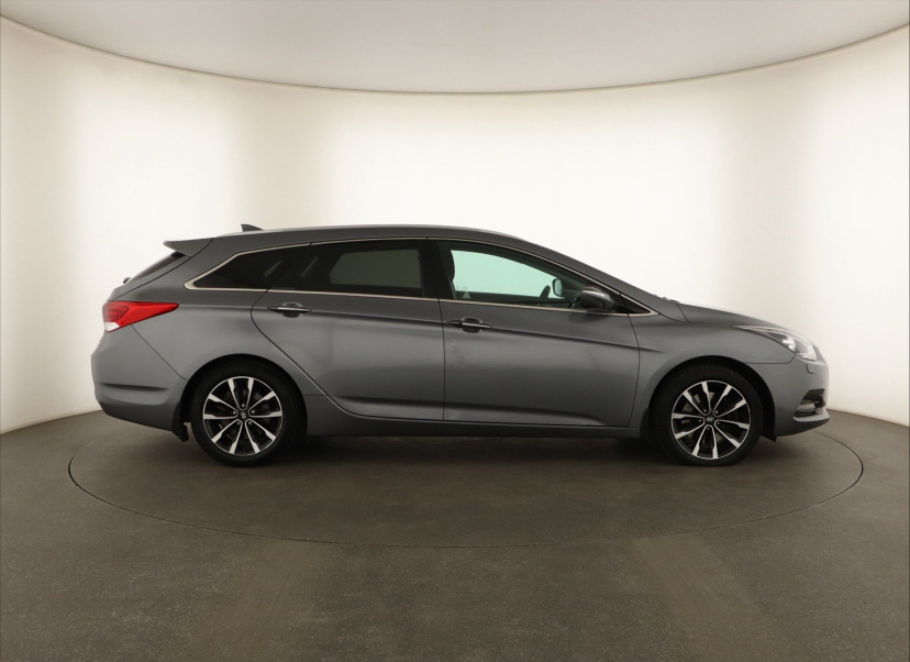 Hyundai i40, 2016