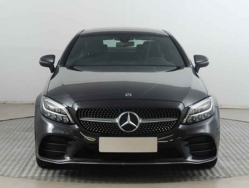 Mercedes-Benz C, 2019