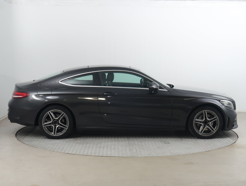 Mercedes-Benz C, 2019