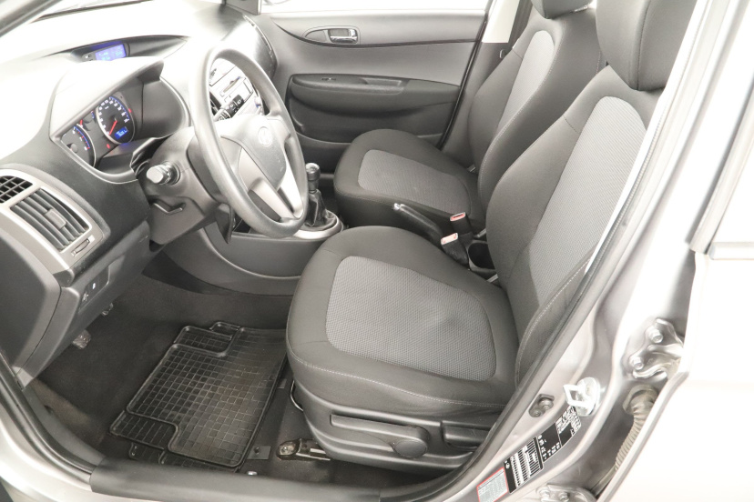 Hyundai i20, 2013
