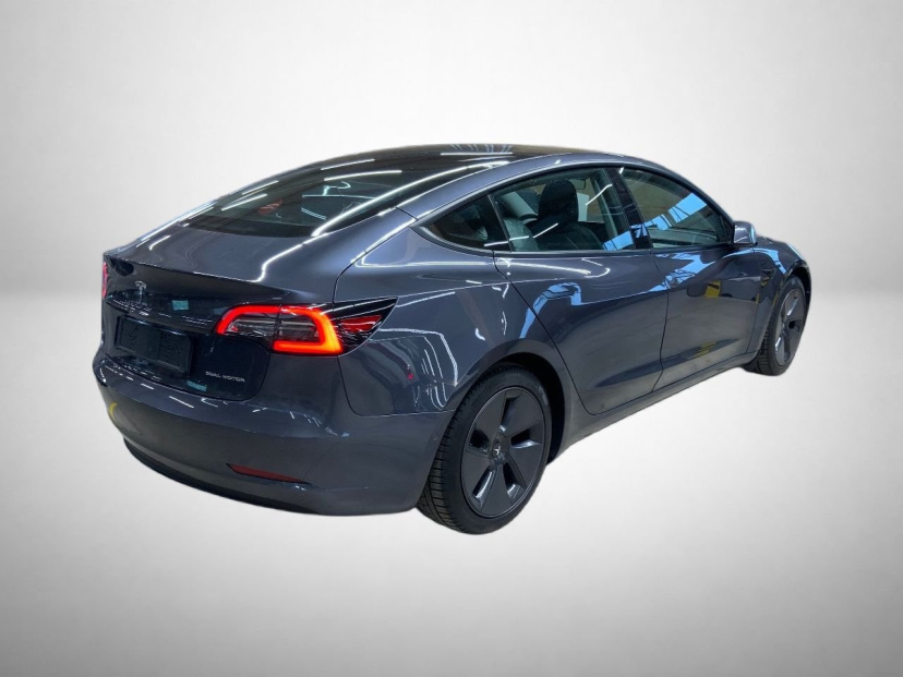 Tesla Model 3, 2021