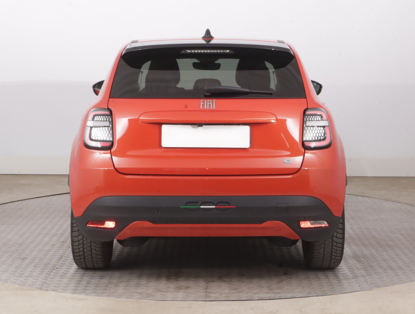 Fiat 600e, 2023