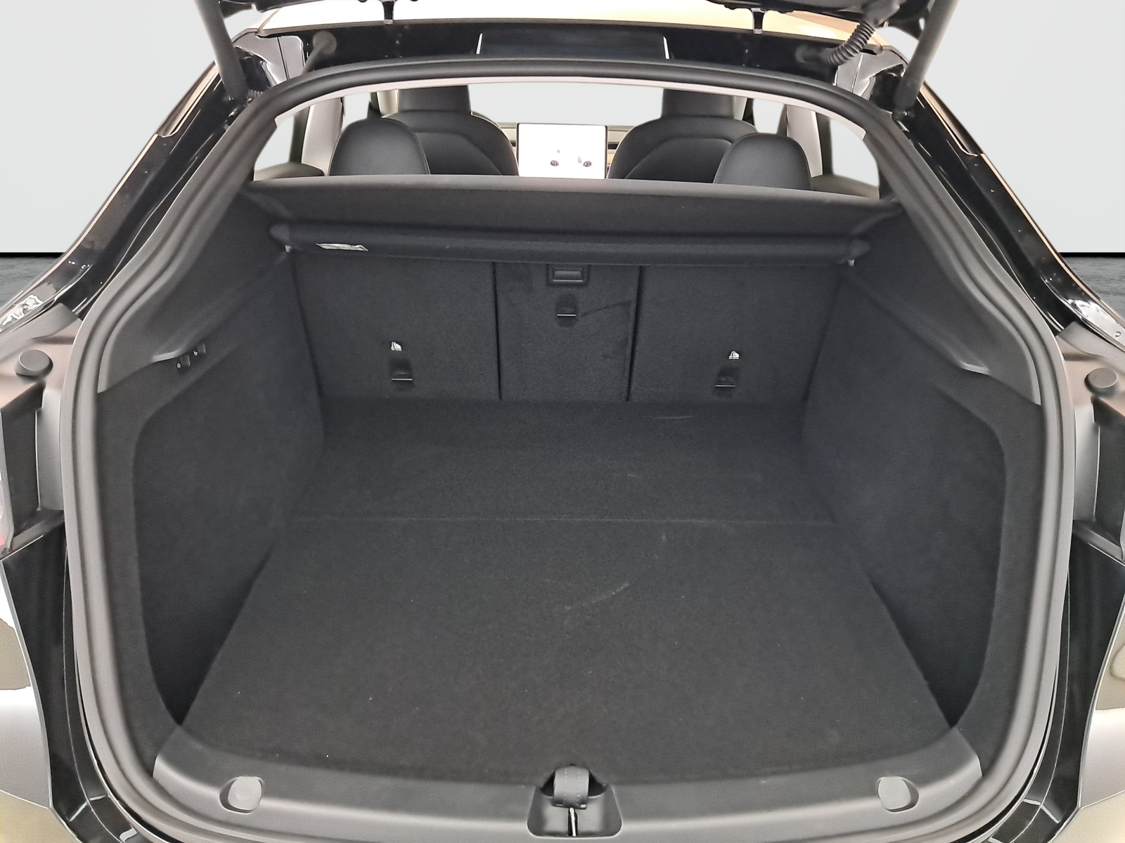 Tesla Model Y Performance – fotografie 19
