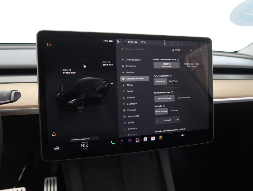 Tesla Model Y, 2022