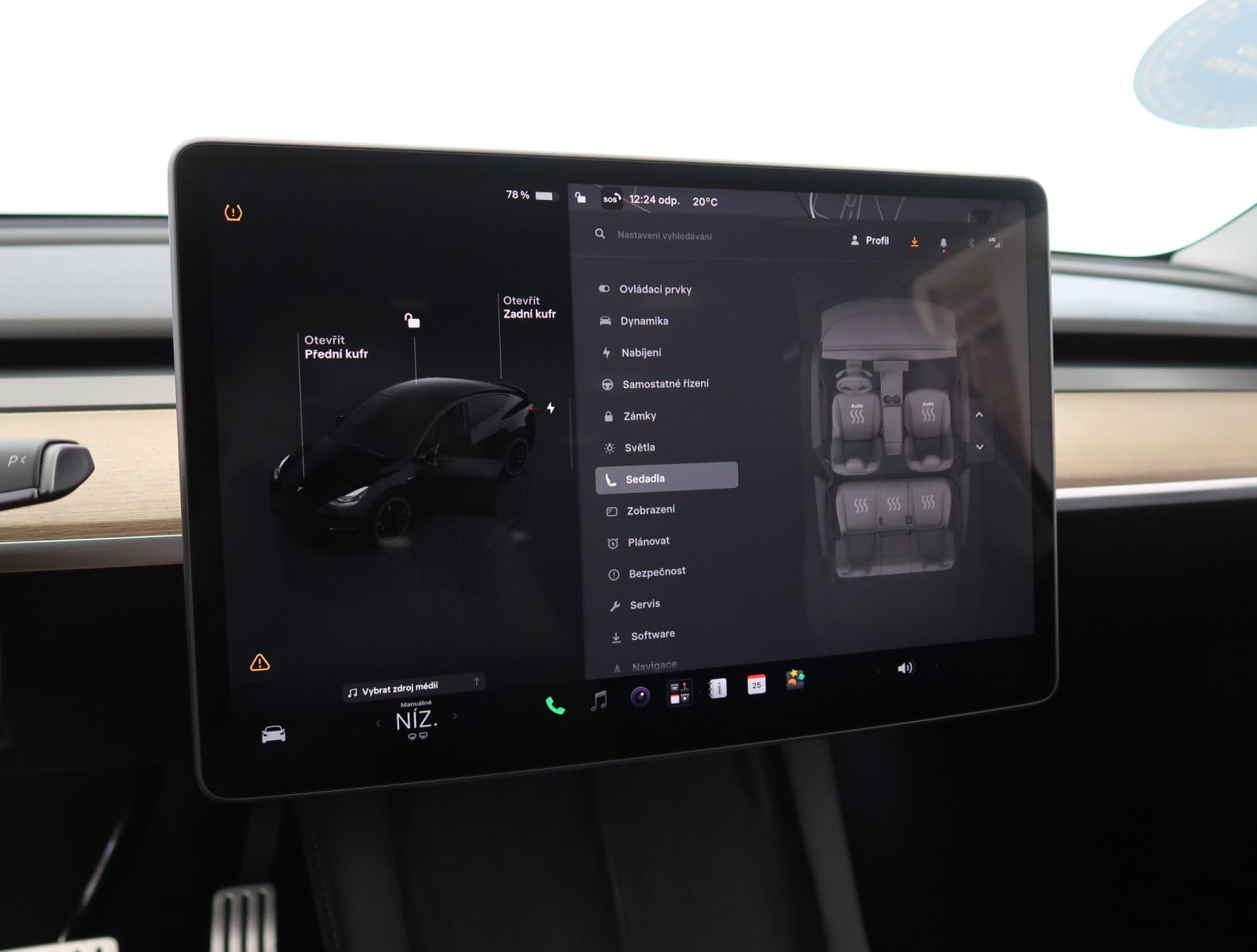 Tesla Model Y Performance – fotografie 30