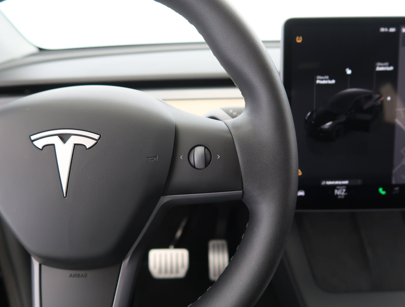 Tesla Model Y, 2022