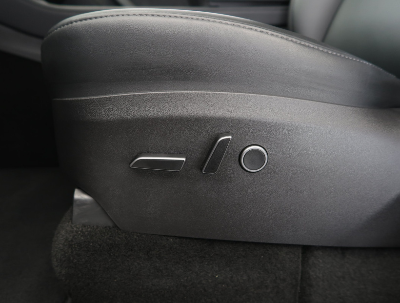 Tesla Model Y, 2022