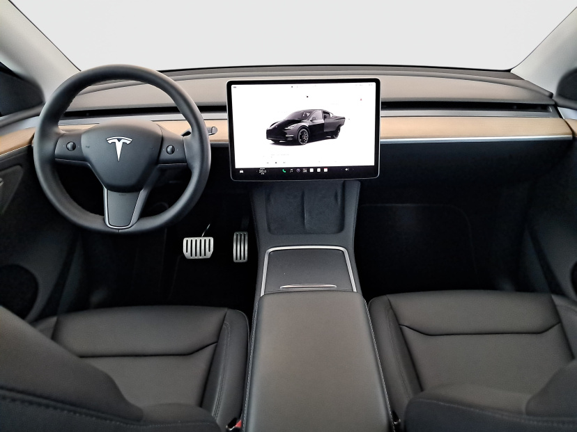 Tesla Model Y, 2022
