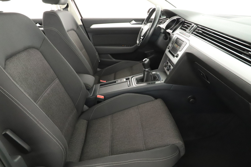 Volkswagen Passat, 2015