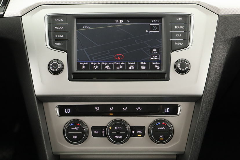 Volkswagen Passat, 2015