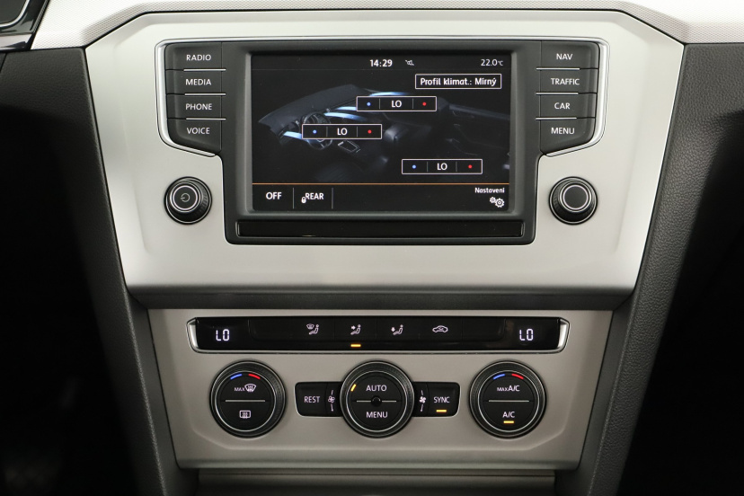 Volkswagen Passat, 2015
