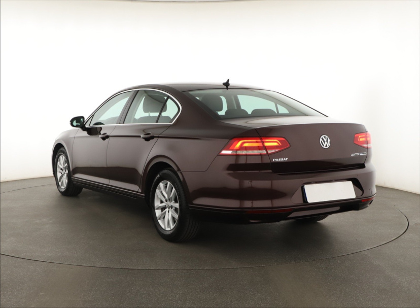 Volkswagen Passat, 2015