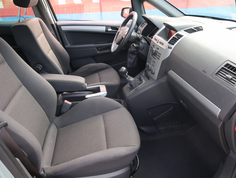 Opel Zafira, 2009