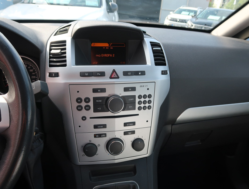Opel Zafira, 2009