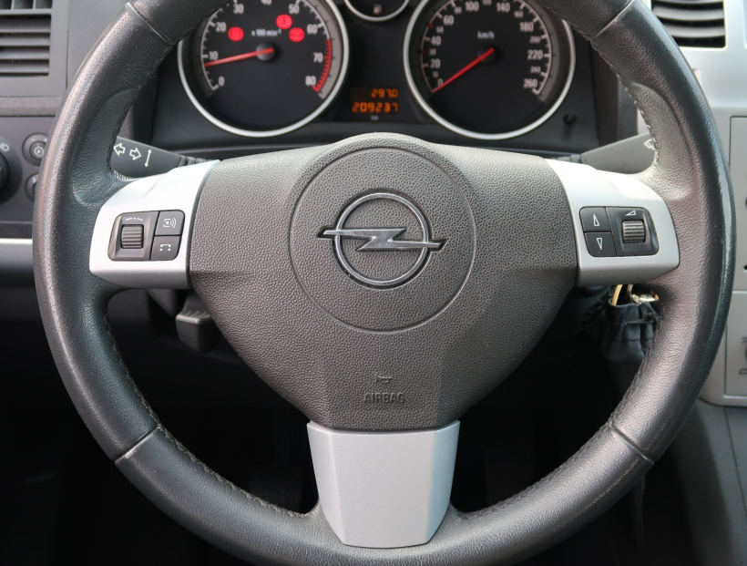 Opel Zafira, 2009