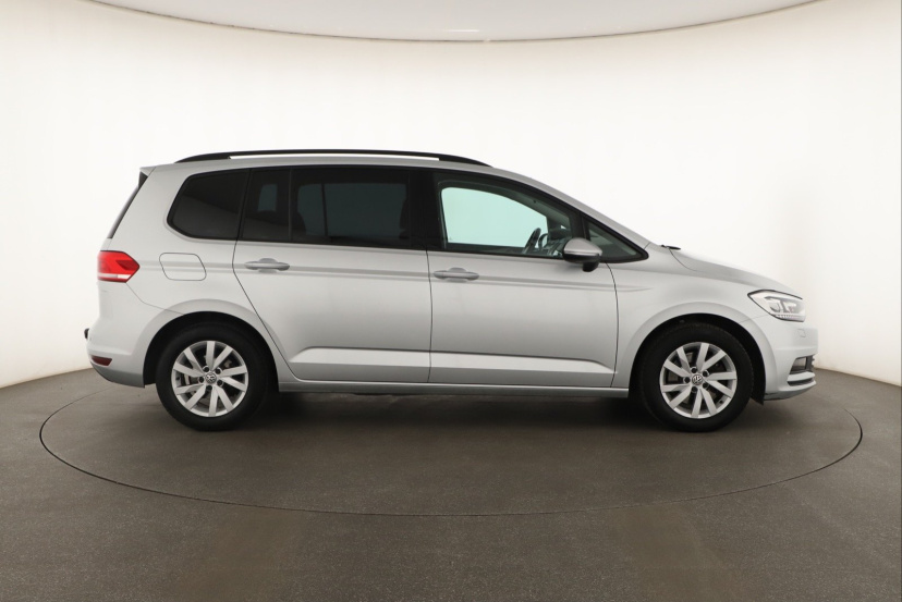 Volkswagen Touran, 2017