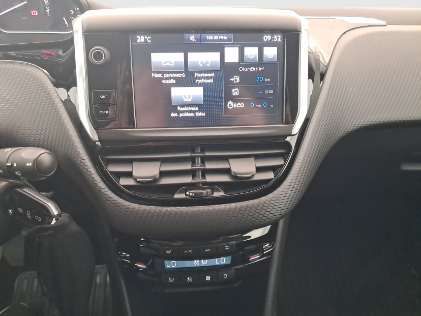 Peugeot 208, 2015