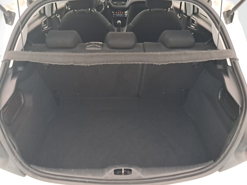 Peugeot 208, 2015