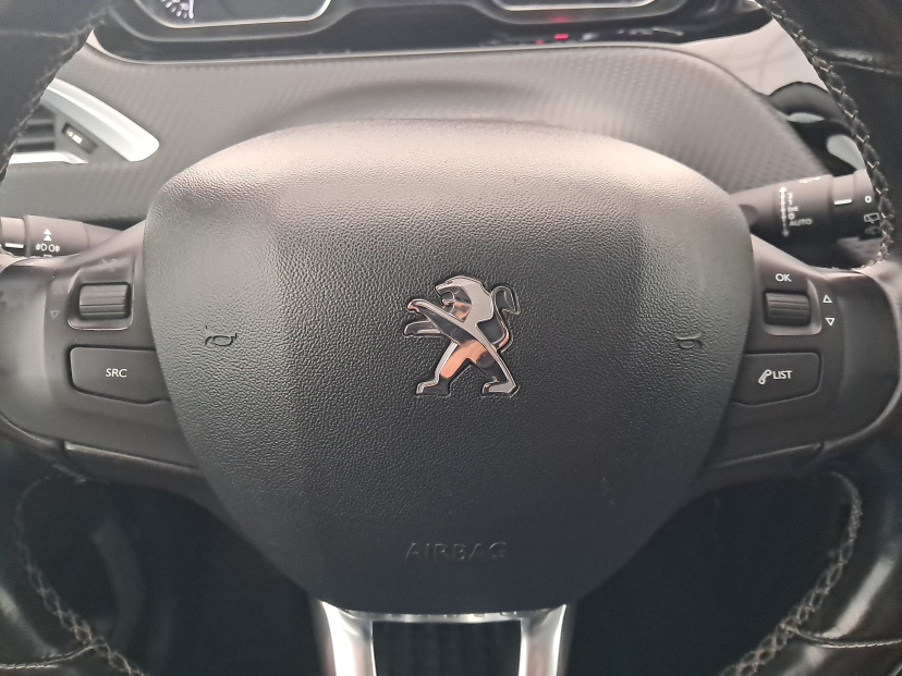 Peugeot 208, 2015
