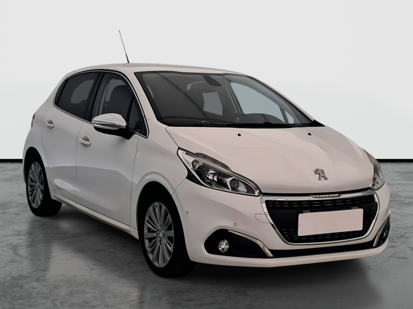 Peugeot 208, 2015