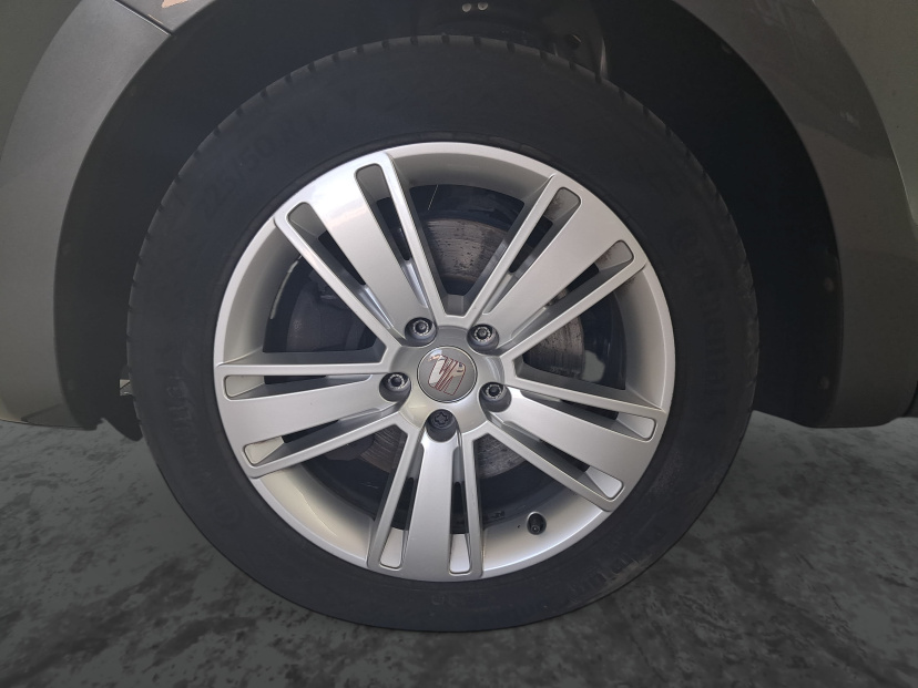 Seat Alhambra, 2015